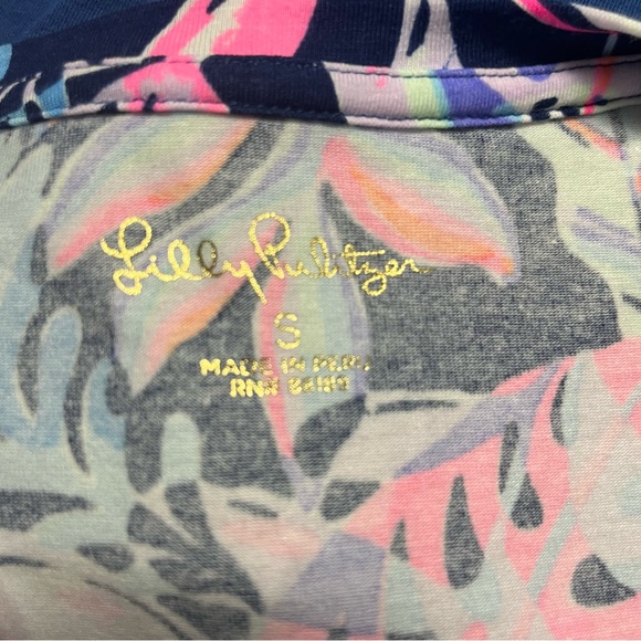 Lilly Pulitzer Finn Top NWT women’s size small colour block custom graphic print - Picture 11 of 16